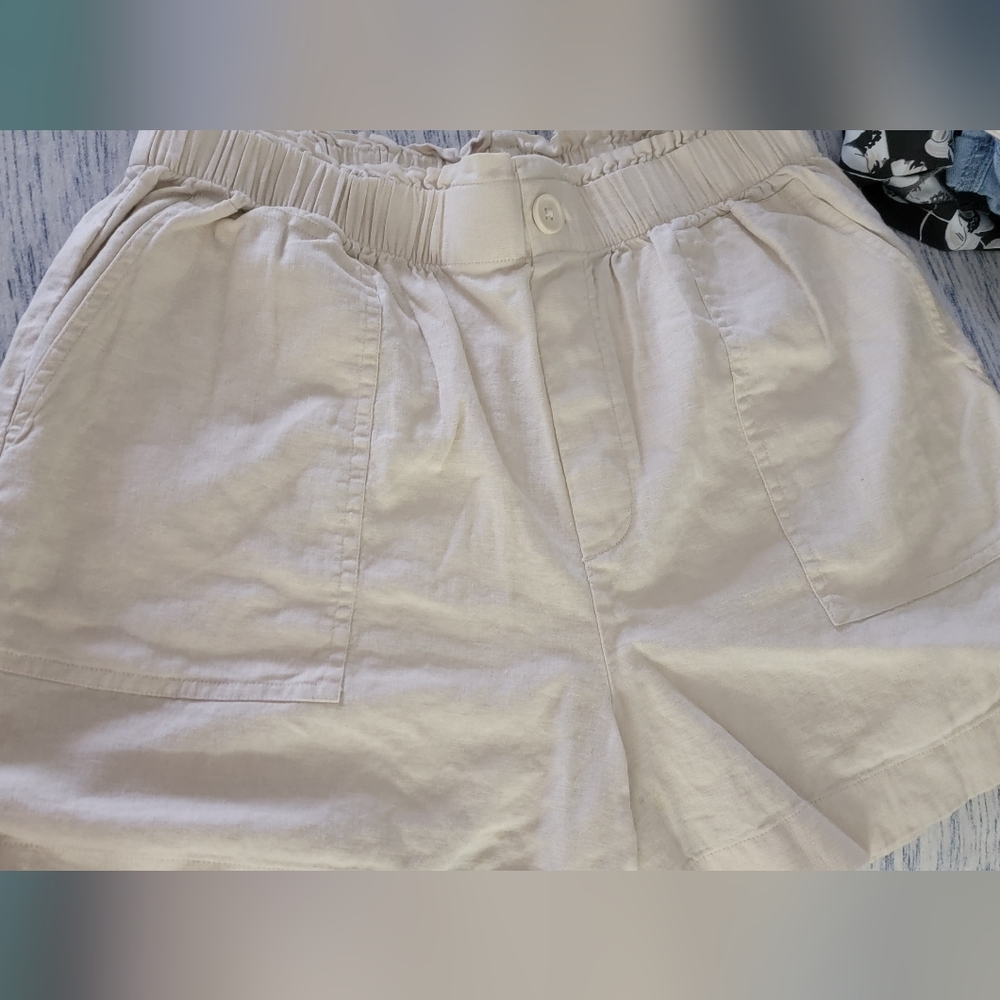 High waist shorts